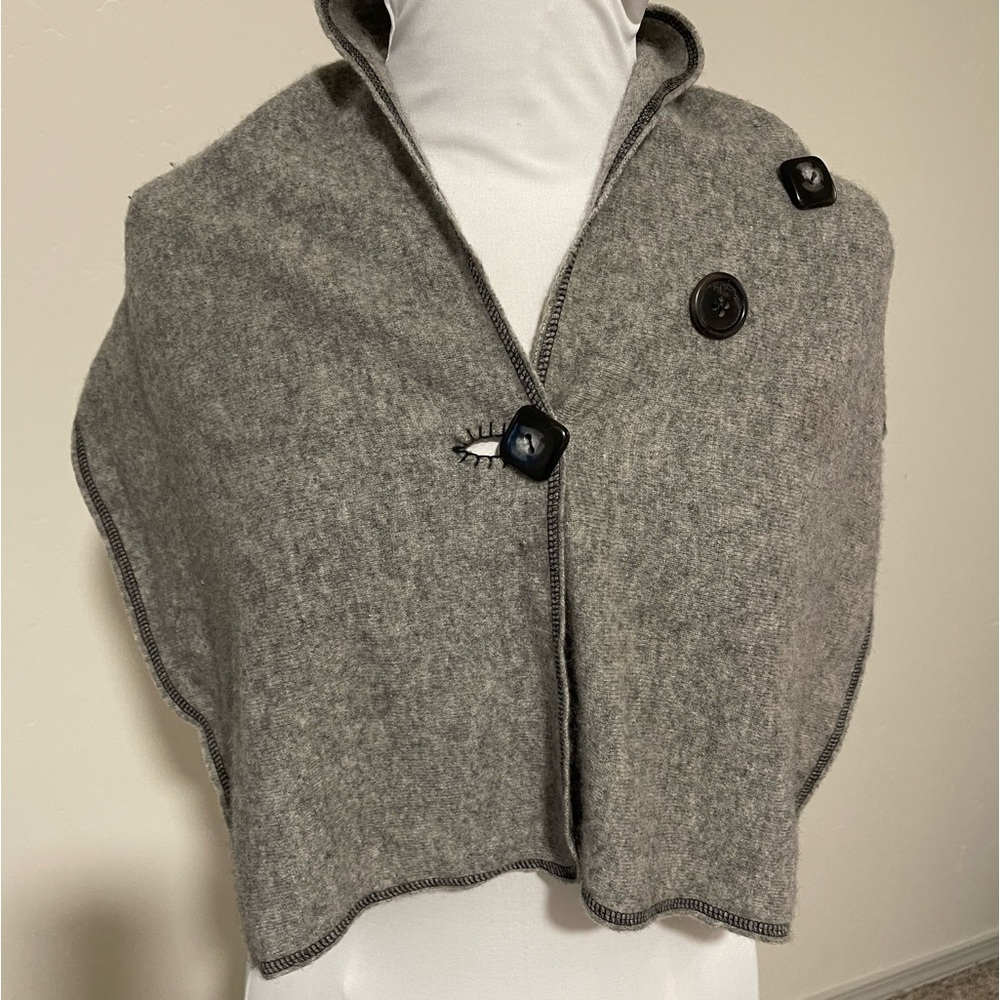 Cashmere shrug